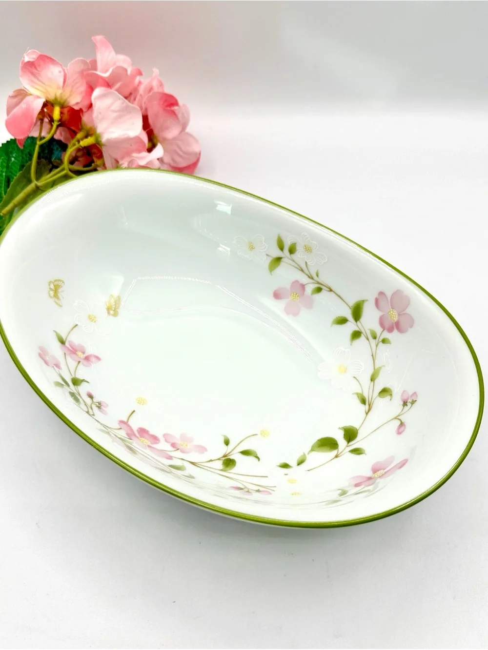 Noritake First Blush Vegetable Side Dish Bowl